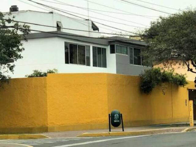 Venta en SAN ISIDRO - Lima