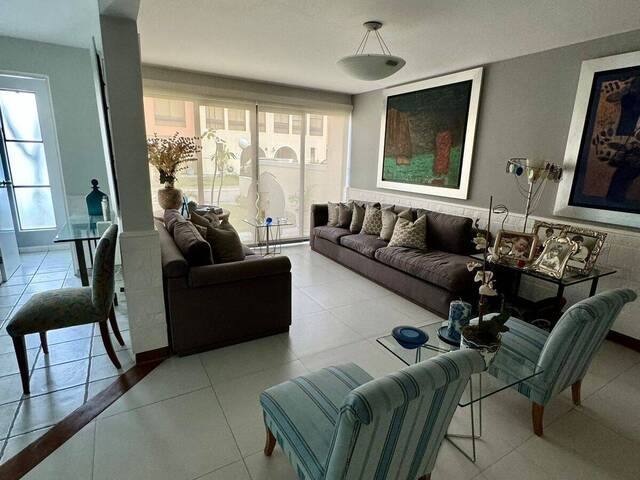 #PR-022 - Casa para Venta en Lima - LIM - 2